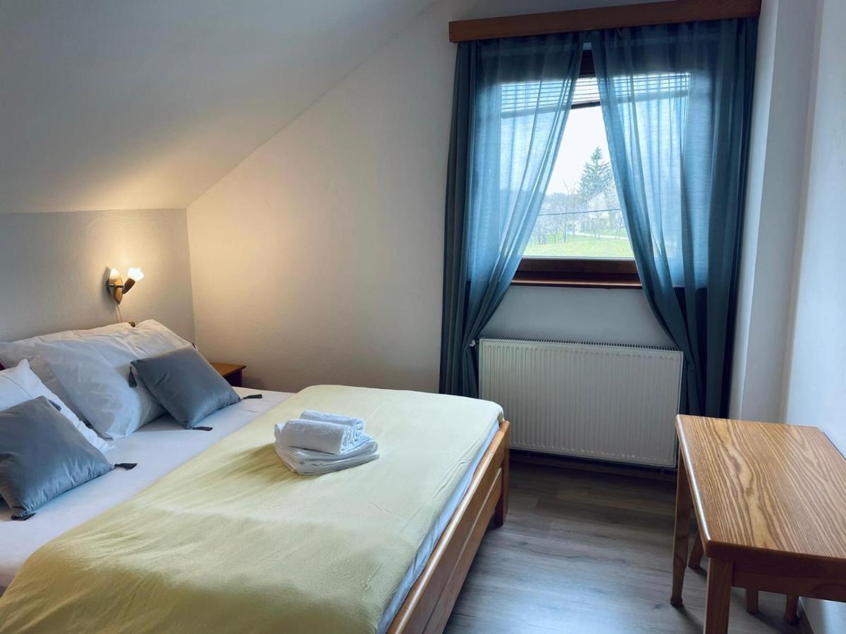 Guest House Family Dukic Раковица Екстериор снимка