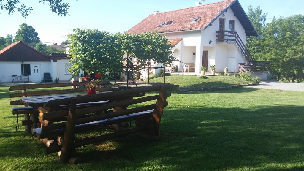 Guest House Family Dukic Раковица Стая снимка