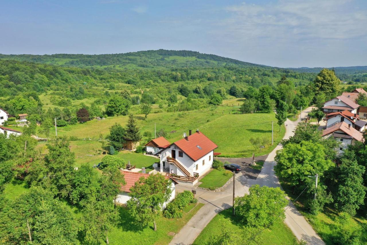 Guest House Family Dukic Раковица Екстериор снимка