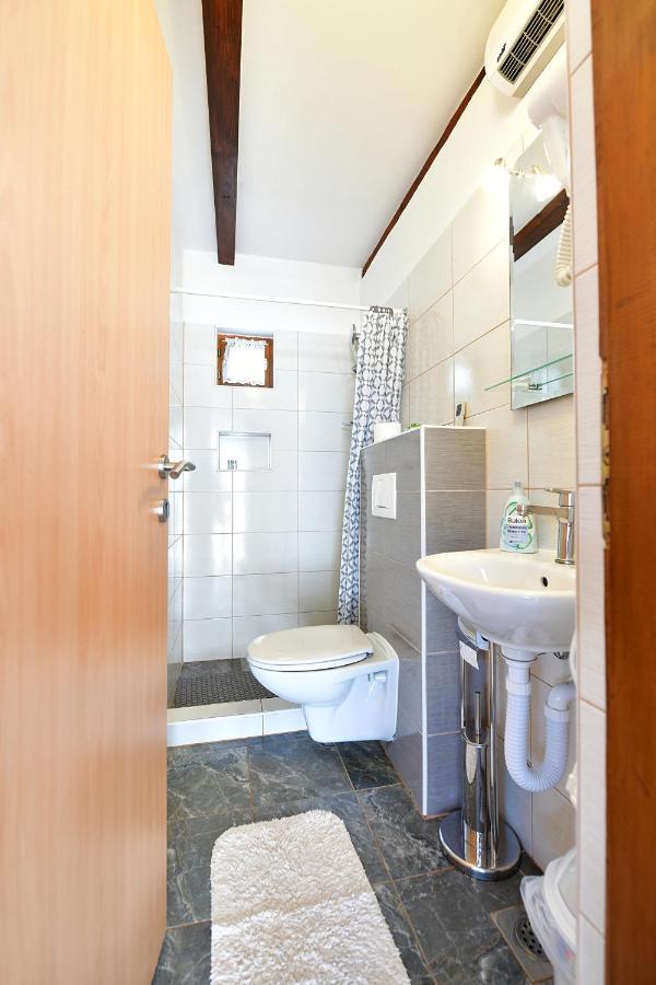 Guest House Family Dukic Раковица Екстериор снимка